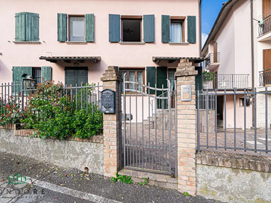 Immagine 6 di Villetta a schiera in vendita  in Via Gessi a Zola Predosa