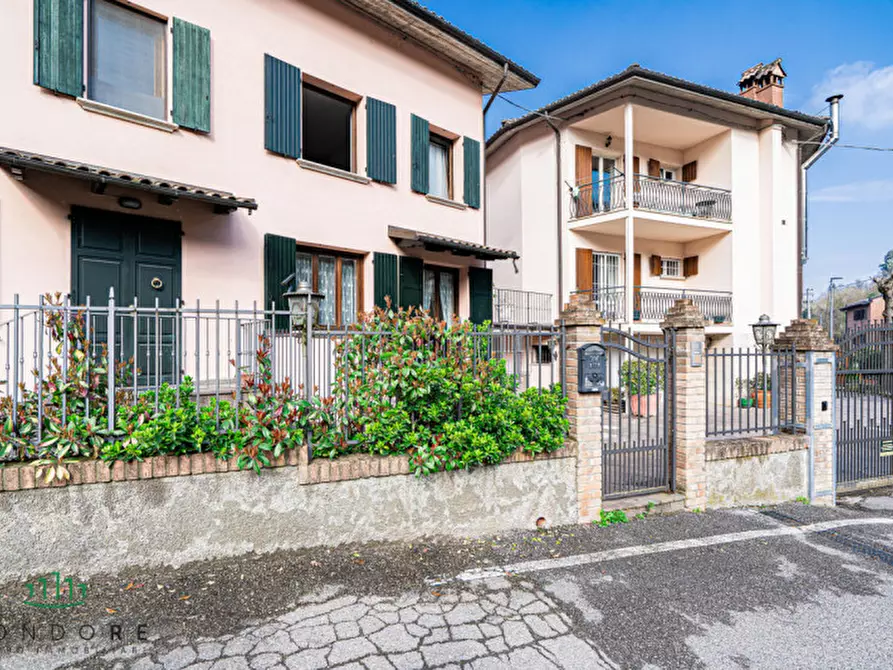 Immagine 7 di Villetta a schiera in vendita  in Via Gessi a Zola Predosa