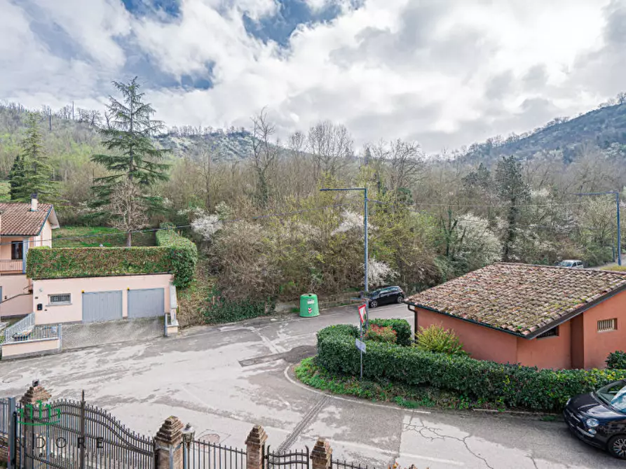 Immagine 54 di Villetta a schiera in vendita  in Via Gessi a Zola Predosa