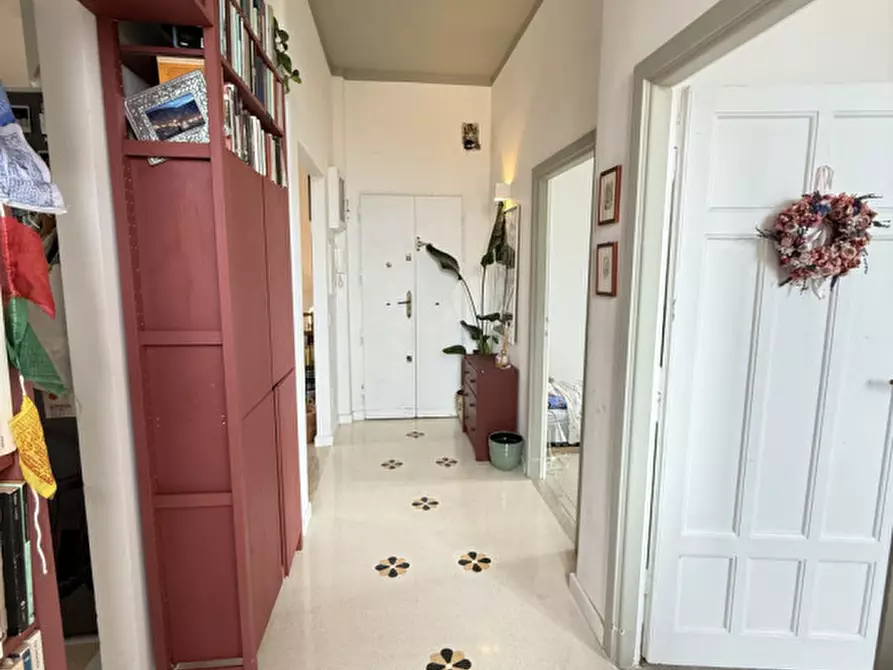 Immagine 11 di Appartamento in vendita  in Via delle sette chiese a Roma