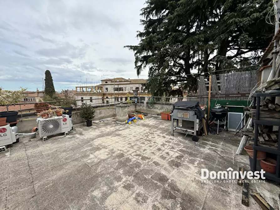 Immagine 13 di Appartamento in vendita  in Via delle sette chiese a Roma