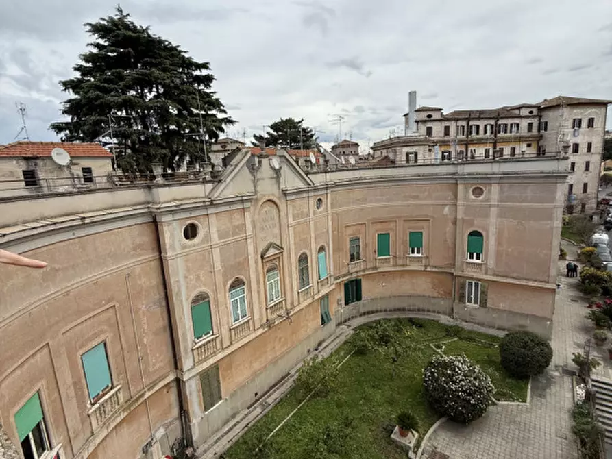 Immagine 20 di Appartamento in vendita  in Via delle sette chiese a Roma