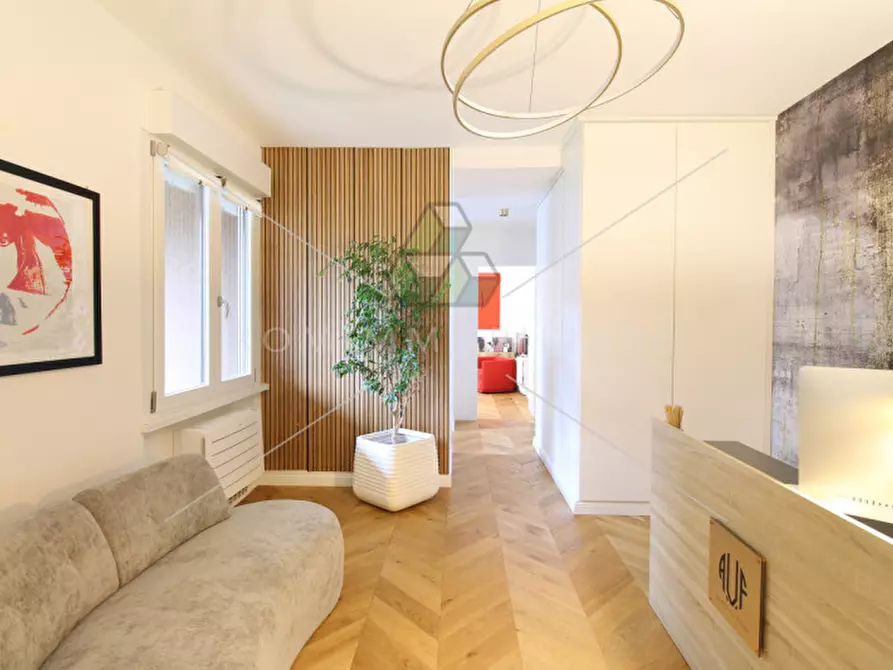 Immagine 1 di Appartamento in vendita  in Via Umberto Saba a Roma