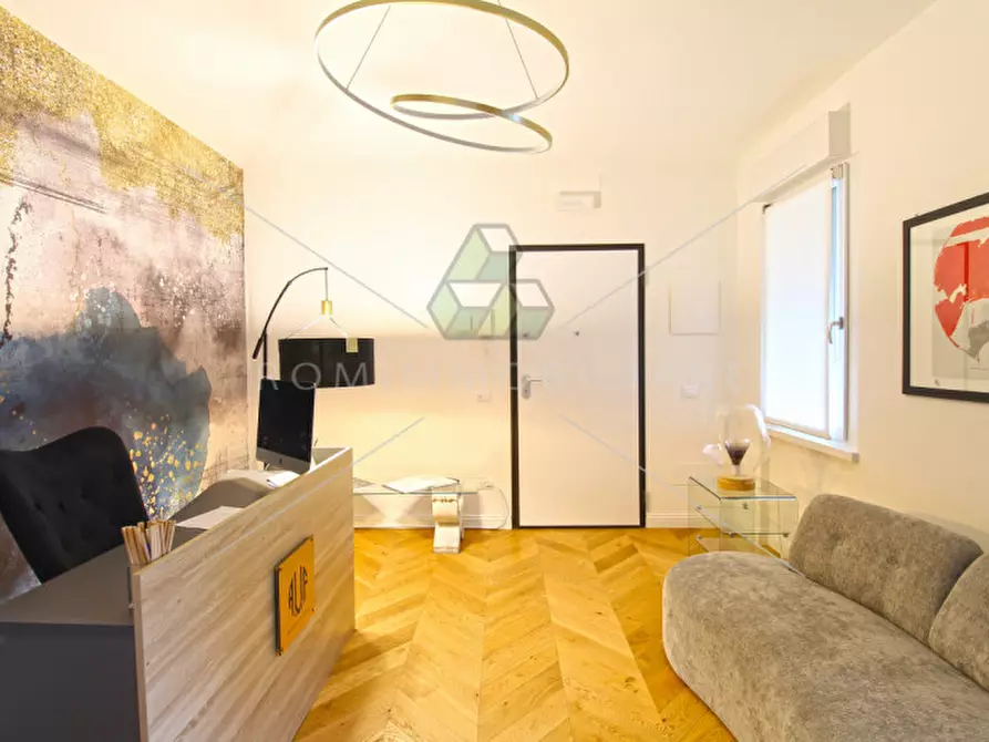 Immagine 3 di Appartamento in vendita  in Via Umberto Saba a Roma