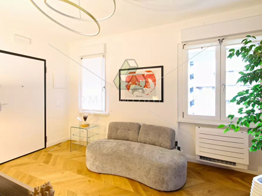 Immagine 4 di Appartamento in vendita  in Via Umberto Saba a Roma