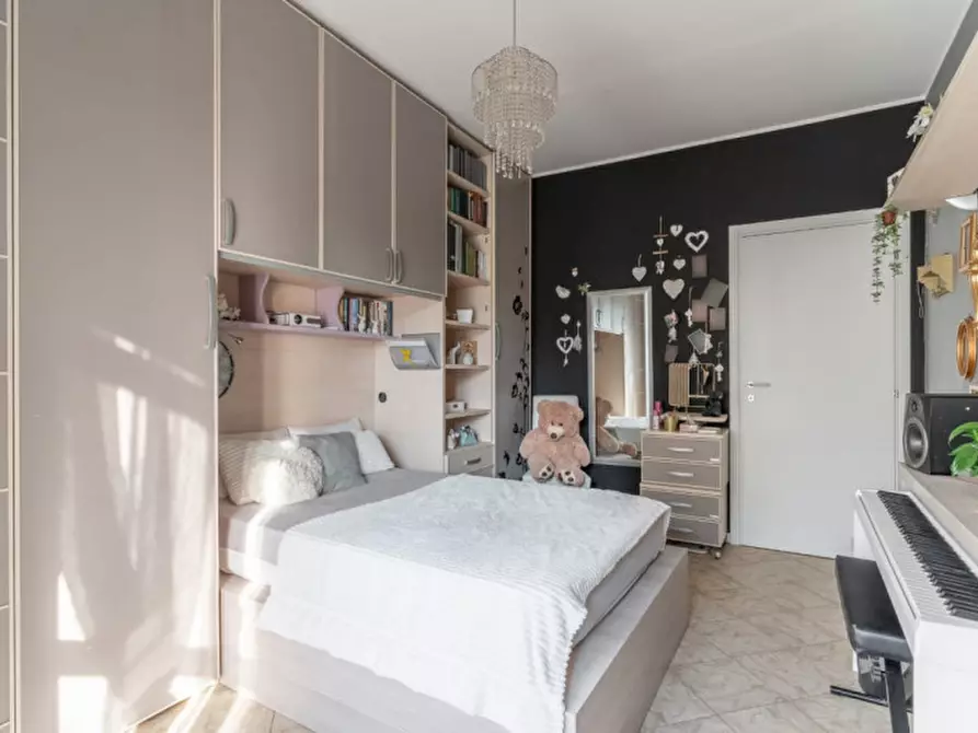 Immagine 2 di Camera in affitto  in Via Rimini, 25 a Milano