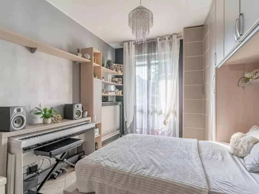 Immagine 3 di Camera in affitto  in Via Rimini, 25 a Milano