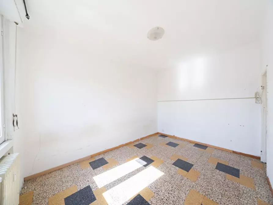 Immagine 8 di Appartamento in vendita  in Piazza Prealpi 3 a Milano