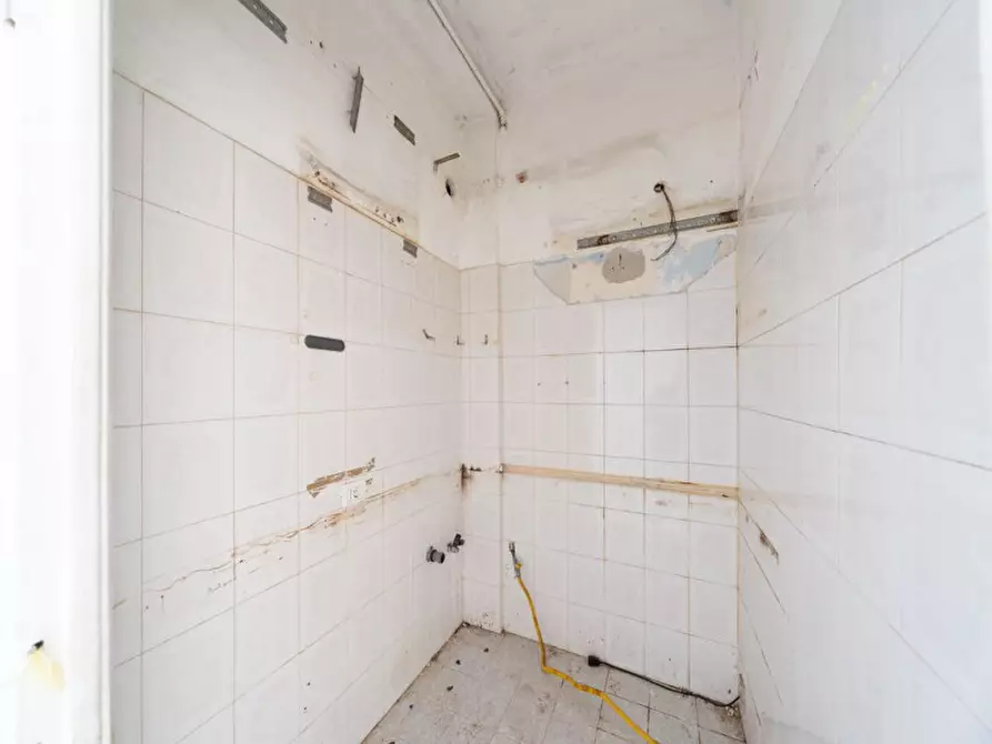 Immagine 35 di Appartamento in vendita  in Piazza Prealpi 3 a Milano