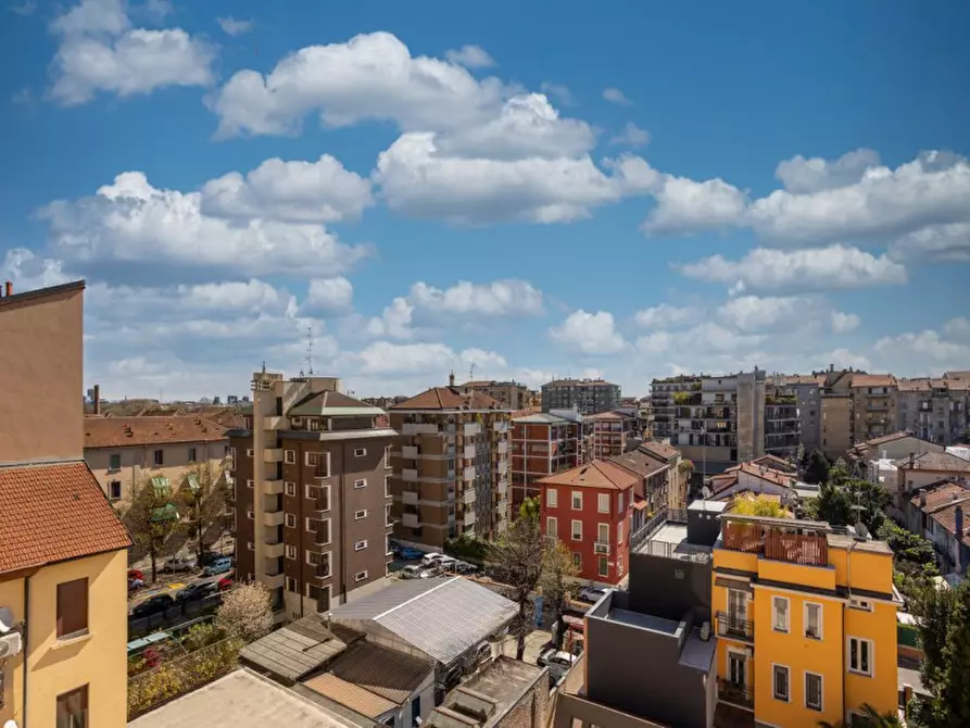 Immagine 38 di Appartamento in vendita  in Piazza Prealpi 3 a Milano