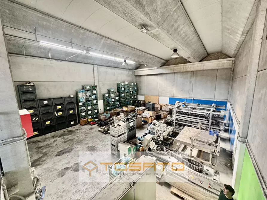 Immagine 7 di Capannone industriale in affitto  a Mozzecane