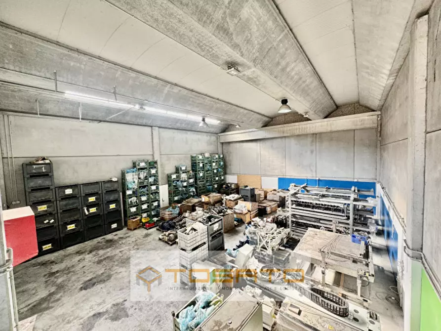 Immagine 8 di Capannone industriale in affitto  a Mozzecane