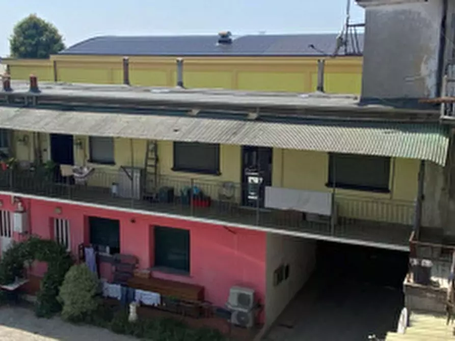 Immagine 12 di Appartamento in vendita  in Via Papa Pio XII 2 - Mesero (MI) a Mesero