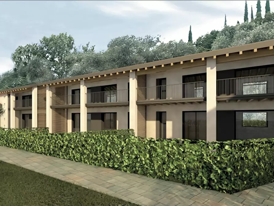 Immagine 5 di Appartamento in vendita  in Via Lago Lucone a Polpenazze Del Garda
