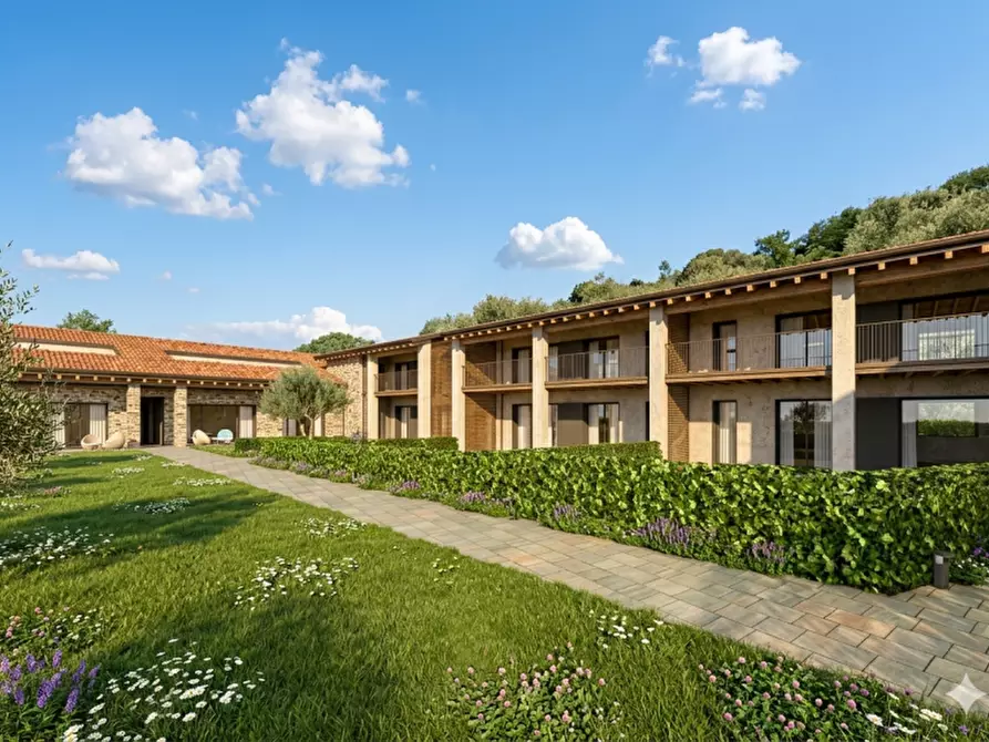 Immagine 2 di Appartamento in vendita  in Via Lago Lucone a Polpenazze Del Garda