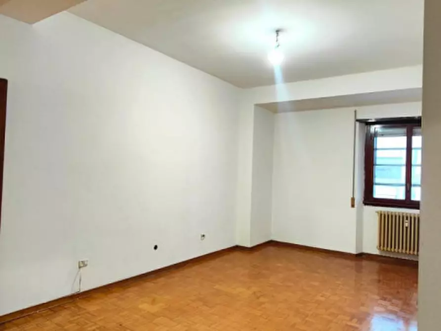 Immagine 11 di Appartamento in vendita  in Piazzale degli Innocenti a Pesaro