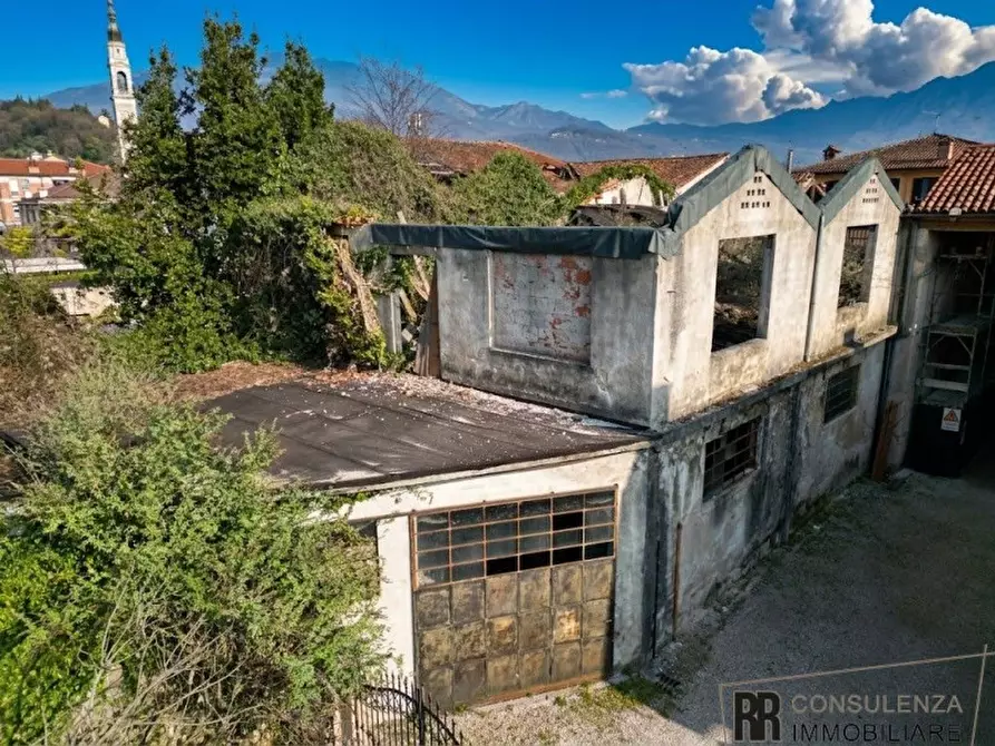 Immagine 10 di Villa in vendita  in Via Camin a Schio