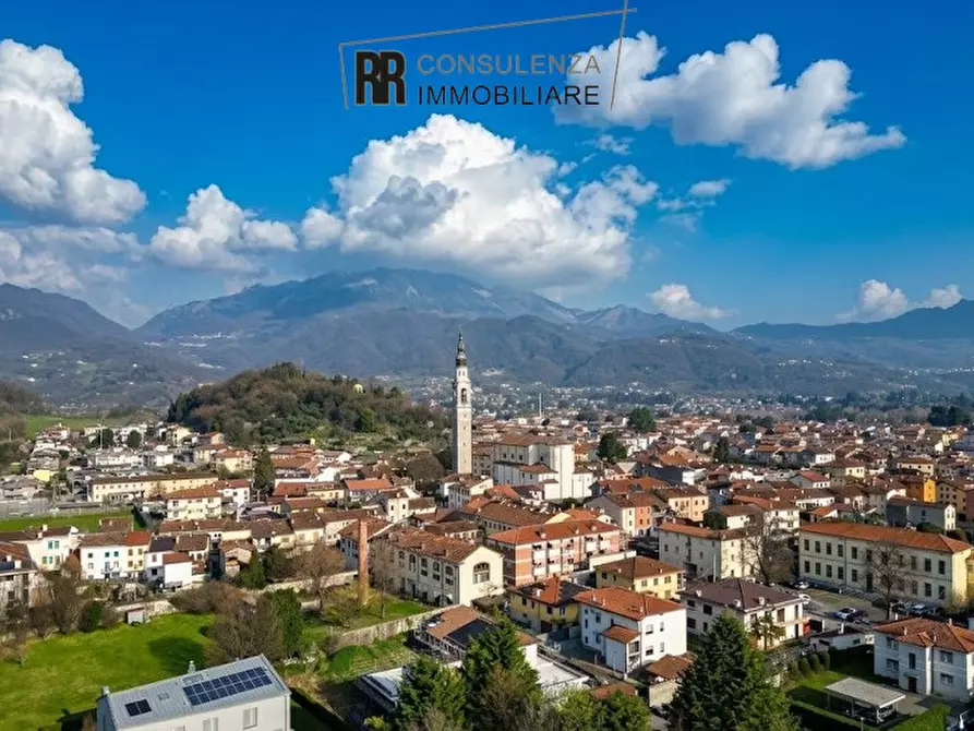 Immagine 14 di Villa in vendita  in Via Camin a Schio