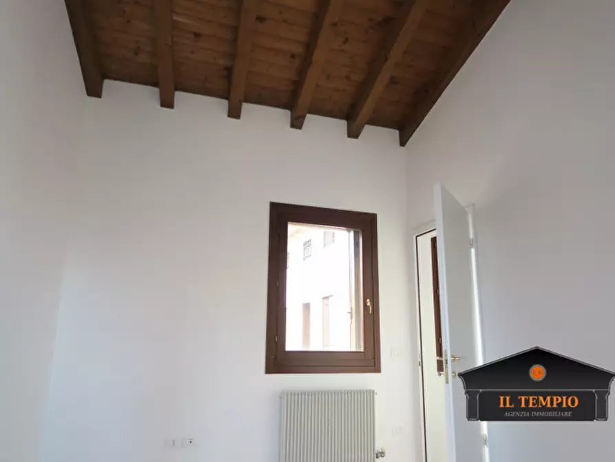 Immagine 8 di Appartamento in affitto  in Strada Marosticana 111 a Vicenza