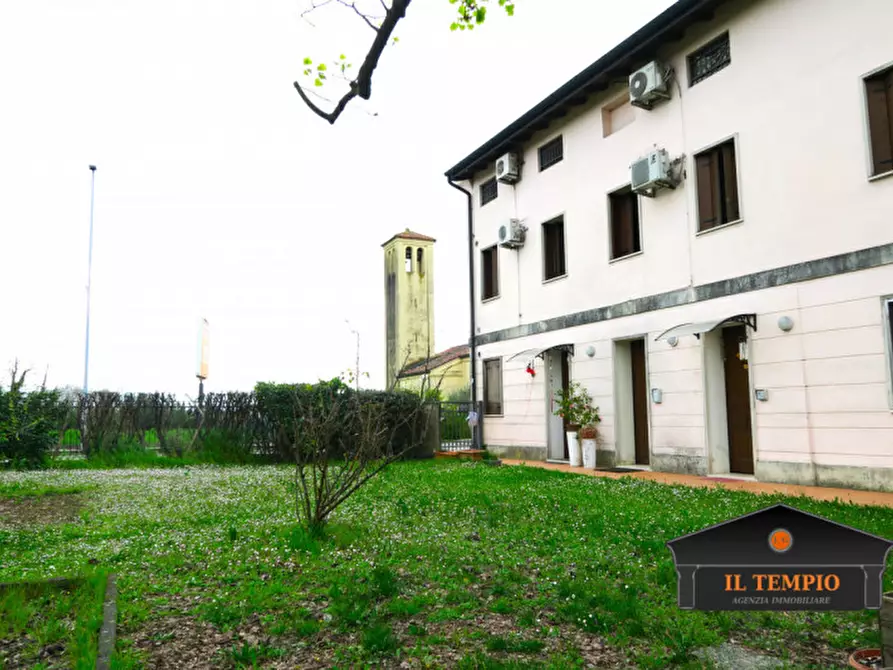 Immagine 13 di Appartamento in affitto  in Strada Marosticana 111 a Vicenza