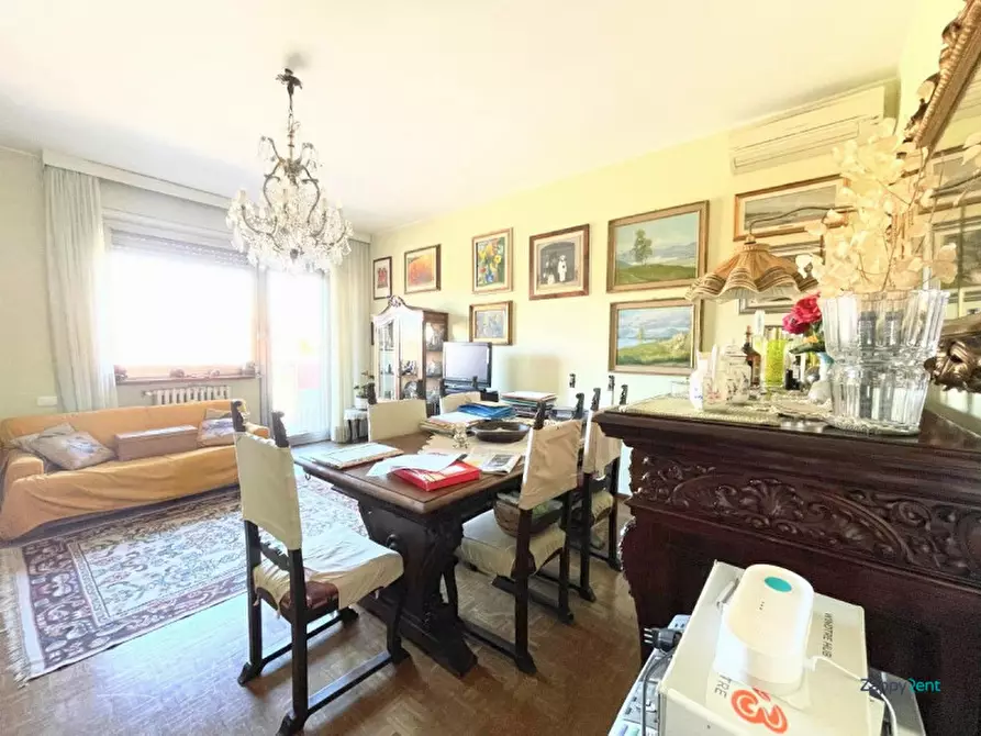 Immagine 4 di Appartamento in affitto  in Via Valsesia, 86 a Milano