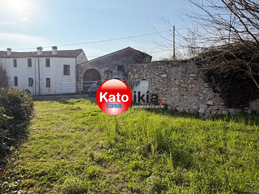 Immagine 4 di Rustico / casale in vendita  in Via Quattro Novembre a Creazzo