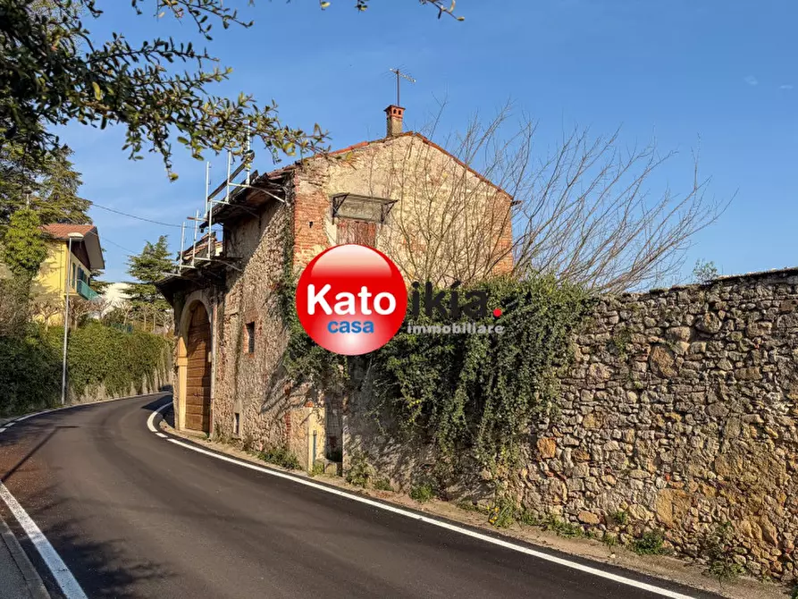 Immagine 9 di Rustico / casale in vendita  in Via Quattro Novembre a Creazzo