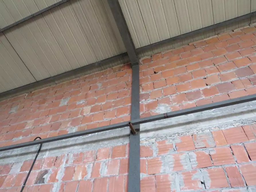 Immagine 38 di Capannone industriale in vendita  in Via Dossi a Sanguinetto