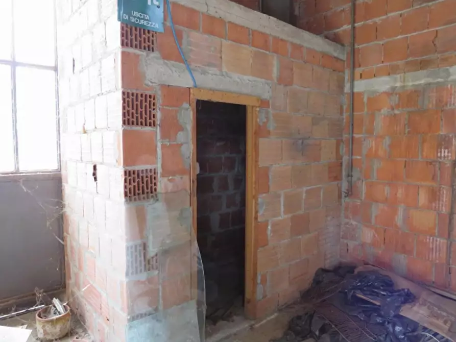 Immagine 44 di Capannone industriale in vendita  in Via Dossi a Sanguinetto