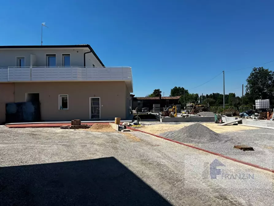 Immagine 3 di Appartamento in vendita  in VIA VALLIO 69 a Meolo