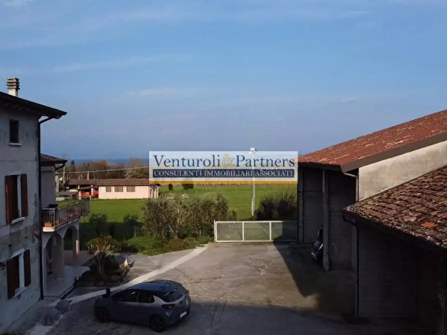 Immagine 5 di Rustico / casale in vendita  in Via Maccarona a Lonato del Garda