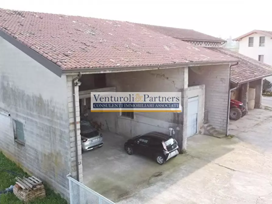 Immagine 8 di Rustico / casale in vendita  in Via Maccarona a Lonato del Garda