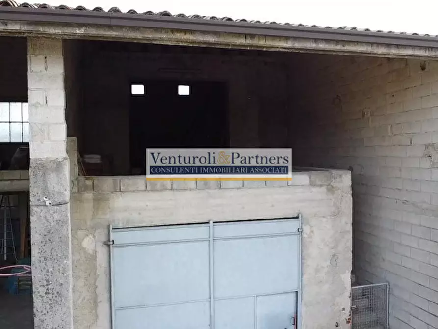 Immagine 11 di Rustico / casale in vendita  in Via Maccarona a Lonato del Garda