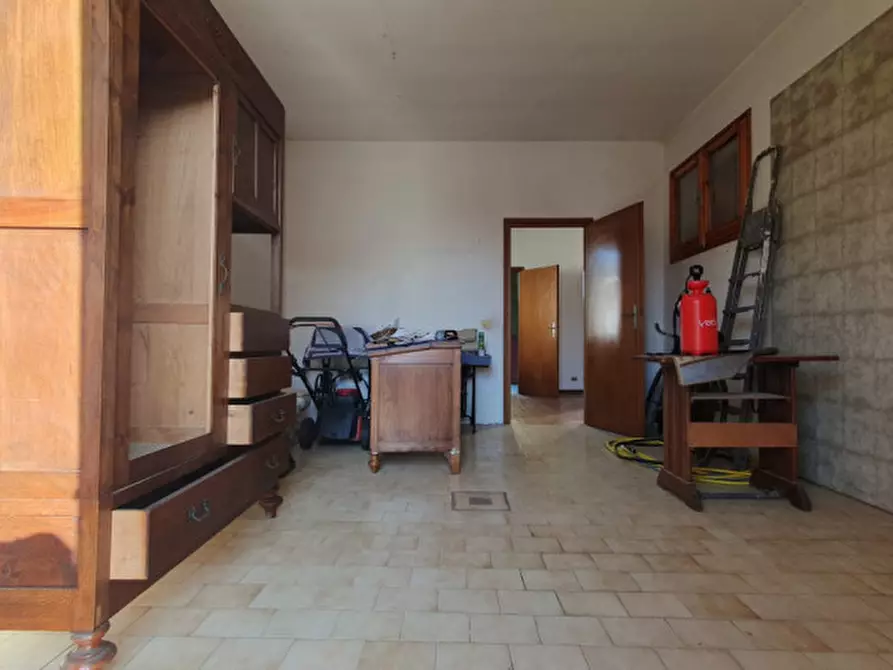 Immagine 11 di Villa in vendita  in VIA BARBIERI a Novi Di Modena