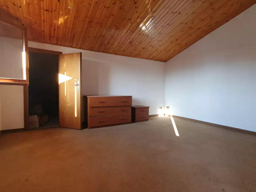 Immagine 38 di Villa in vendita  in VIA BARBIERI a Novi Di Modena