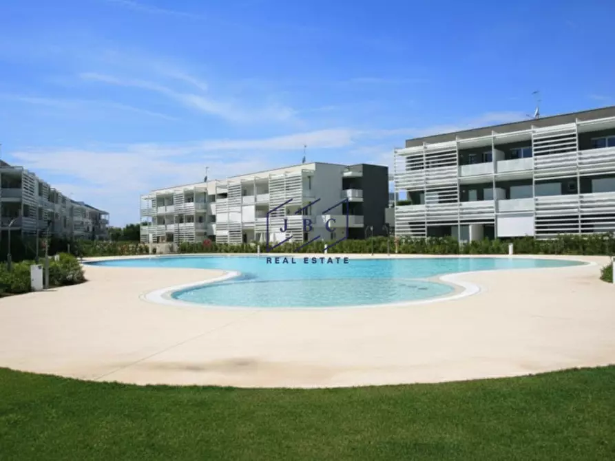 Immagine 2 di Garage in vendita  in Via Aquileia, 2 a Jesolo