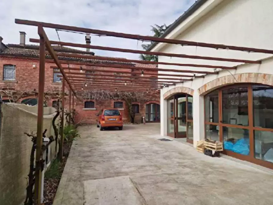 Immagine 4 di Attività commerciale in vendita  in Via Muson, 18 a Santa Maria Di Sala