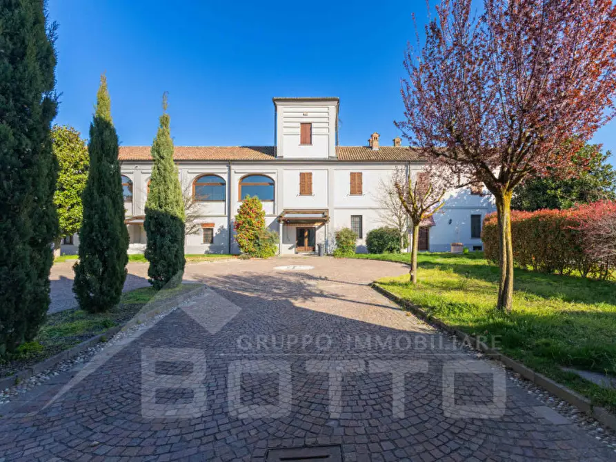 Immagine 1 di Villa in vendita  in Via Roma 34 a Pezzana