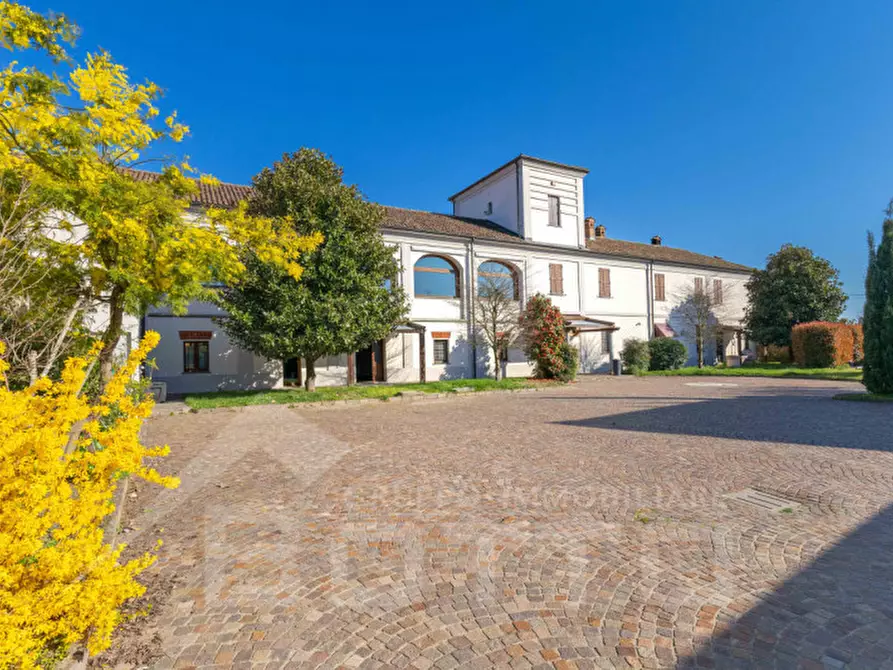 Immagine 3 di Villa in vendita  in Via Roma 34 a Pezzana