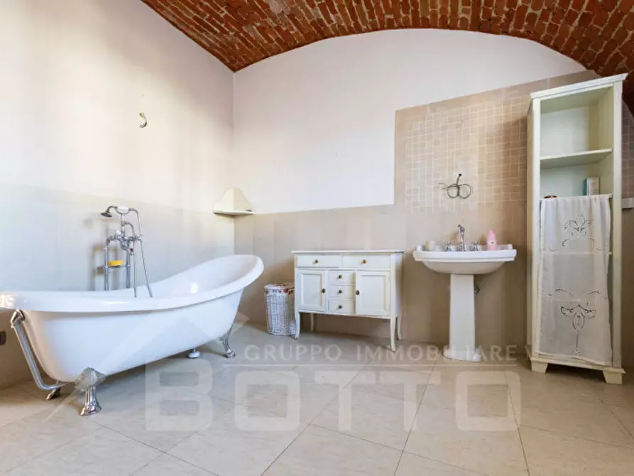 Immagine 21 di Villa in vendita  in Via Roma 34 a Pezzana