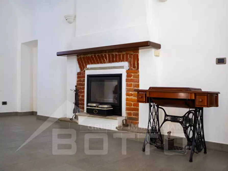 Immagine 25 di Villa in vendita  in Via Roma 34 a Pezzana