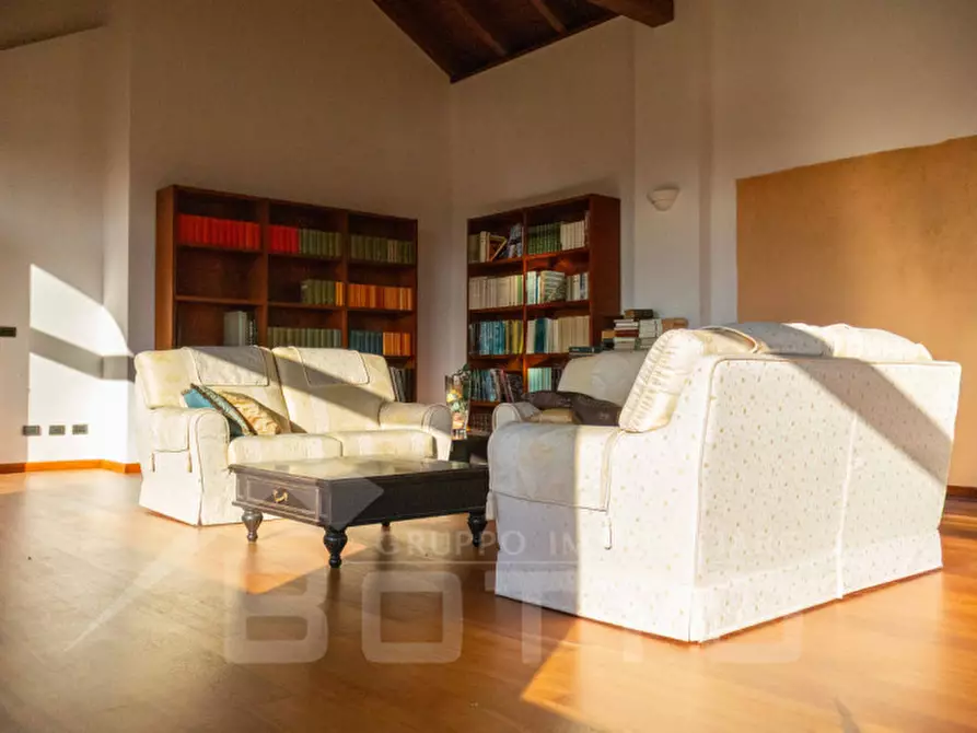 Immagine 36 di Villa in vendita  in Via Roma 34 a Pezzana