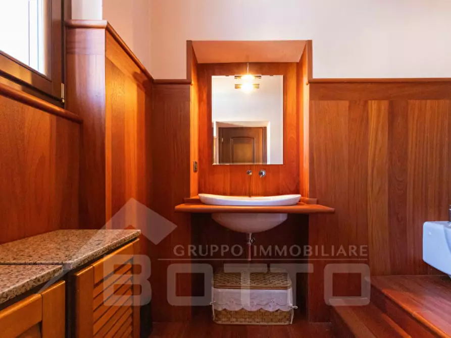 Immagine 53 di Villa in vendita  in Via Roma 34 a Pezzana