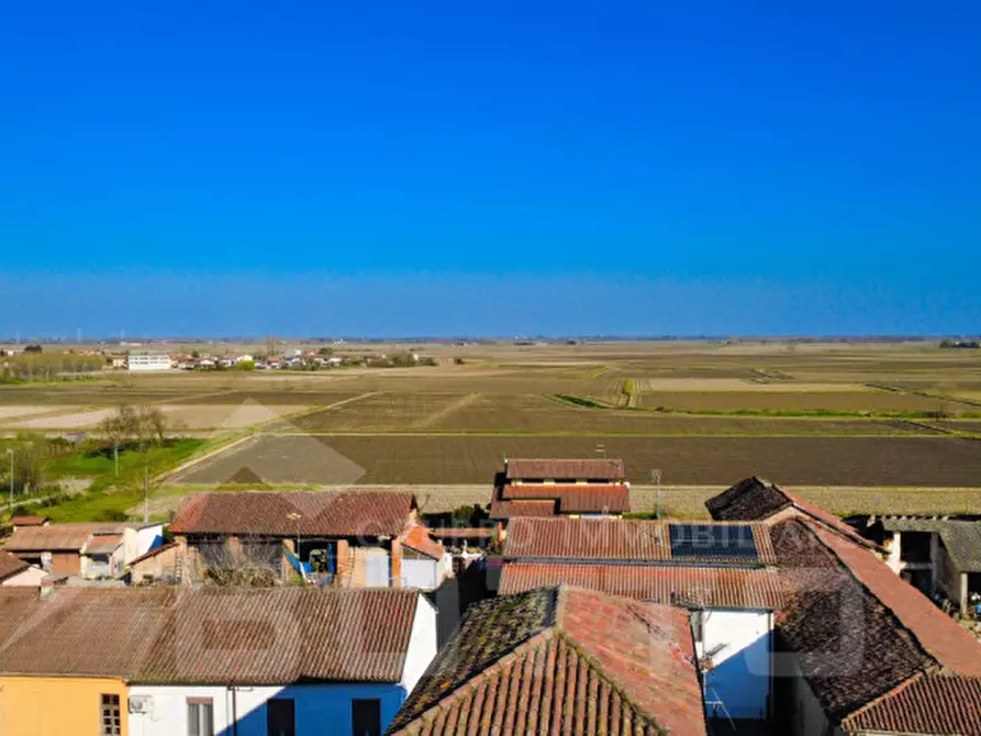 Immagine 57 di Villa in vendita  in Via Roma 34 a Pezzana