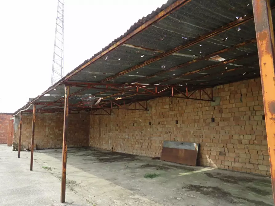 Immagine 13 di Laboratorio in vendita  in Via San Giuseppe 2 a Sanguinetto