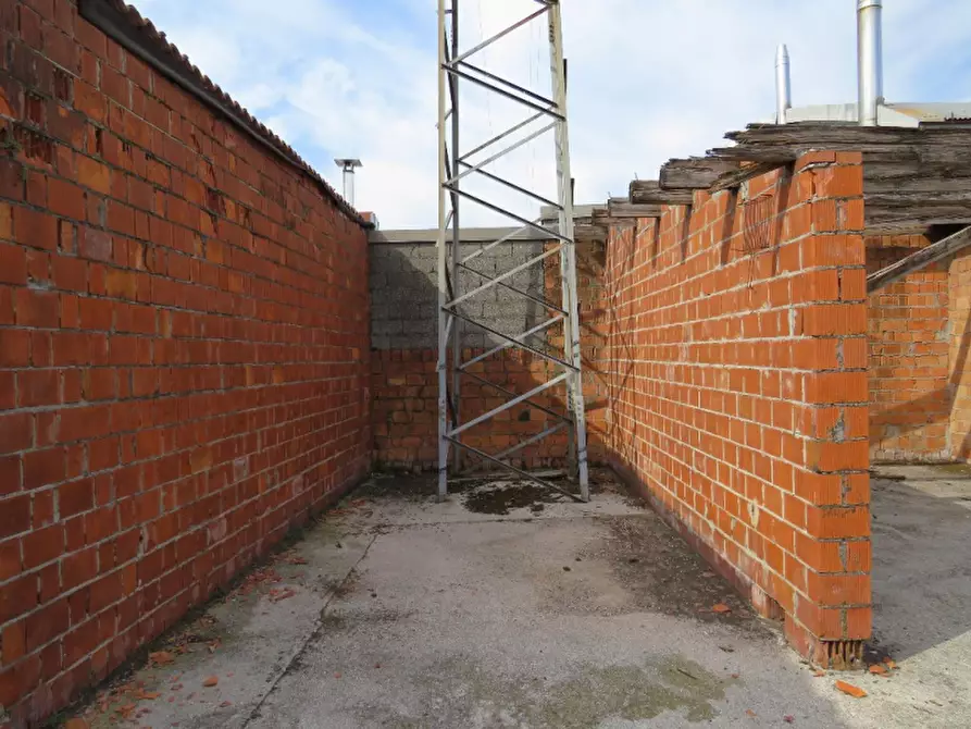 Immagine 18 di Laboratorio in vendita  in Via San Giuseppe 2 a Sanguinetto