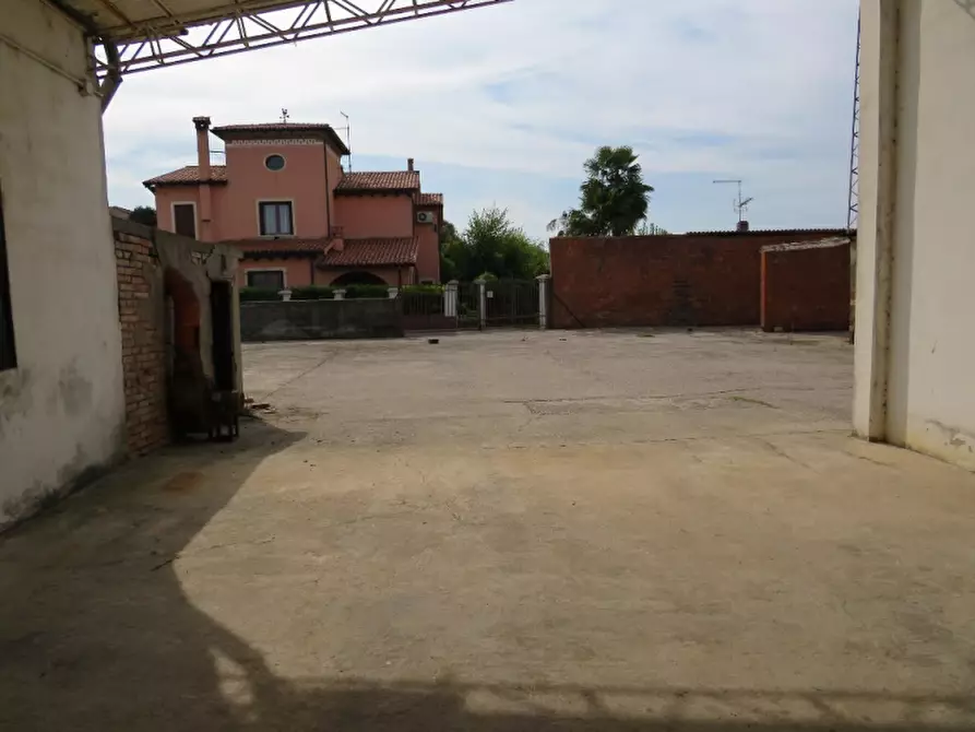 Immagine 30 di Laboratorio in vendita  in Via San Giuseppe 2 a Sanguinetto