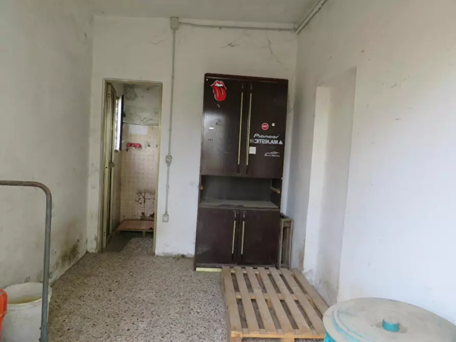 Immagine 37 di Laboratorio in vendita  in Via San Giuseppe 2 a Sanguinetto