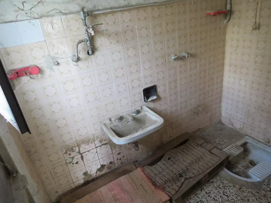 Immagine 38 di Laboratorio in vendita  in Via San Giuseppe 2 a Sanguinetto