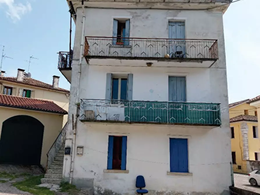 Immagine 2 di Appartamento in vendita  in Via Garibaldi a Valdobbiadene